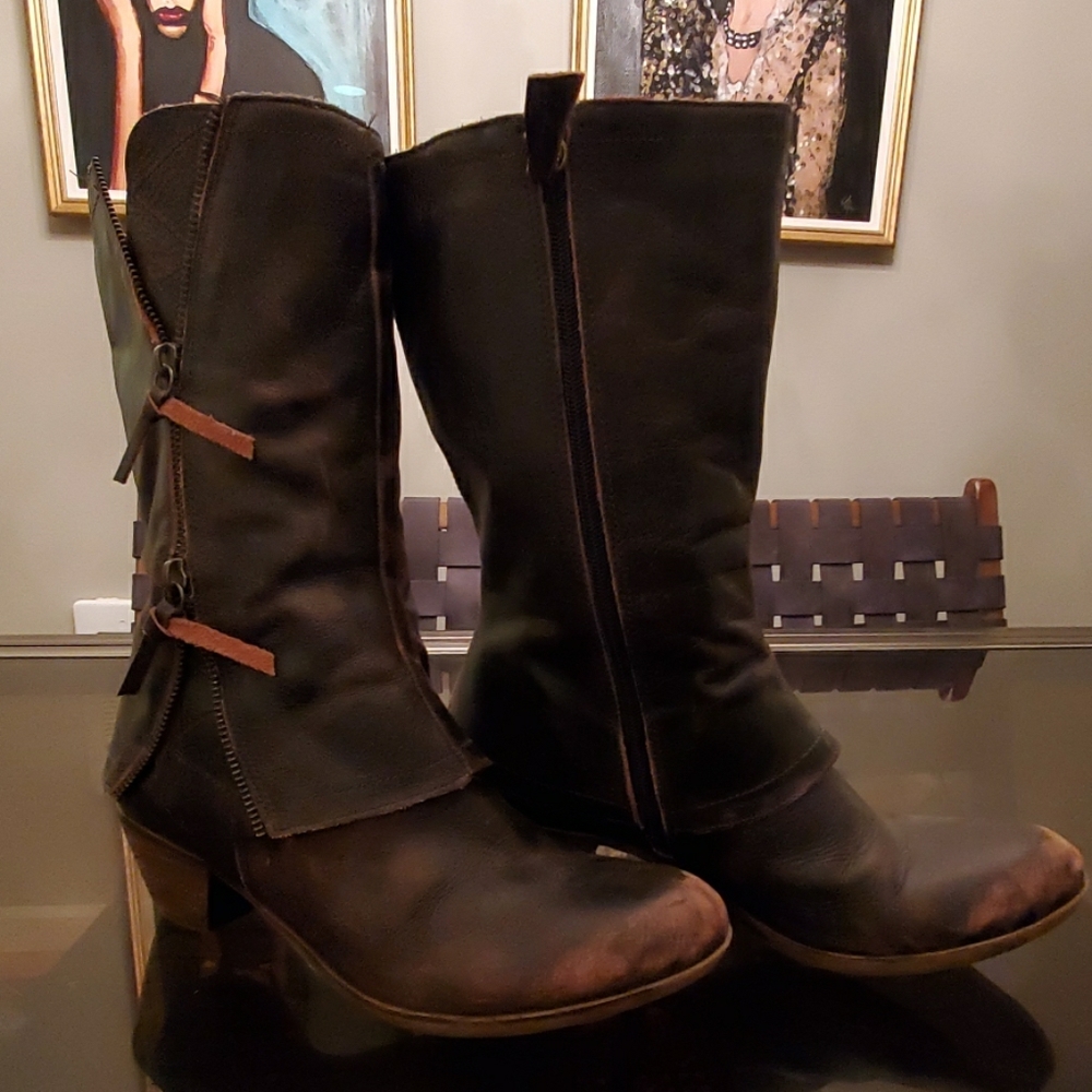 Matisse distressed leather boots